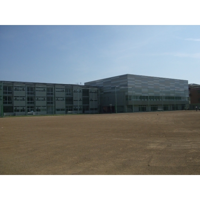 中学校　岐阜中央中学校（中学校）まで480m