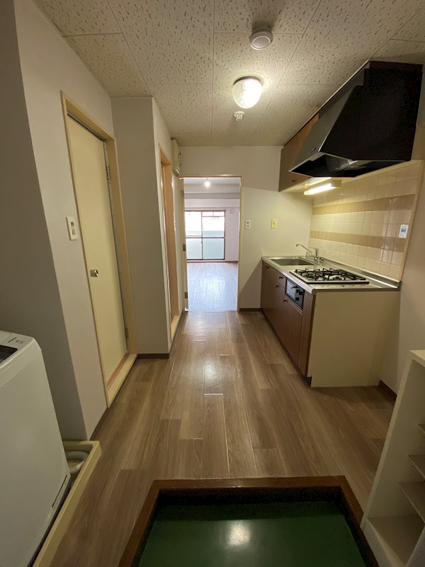 玄関　違うお部屋の写真です。ご参考までに