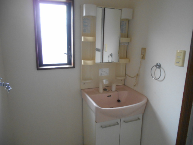 洗面設備　洗髪洗面化粧台