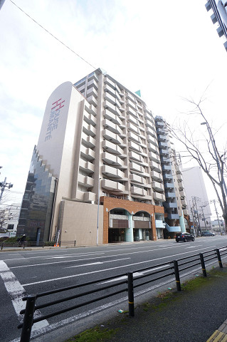 ハウスユマニテ大橋ａ館の建物外観