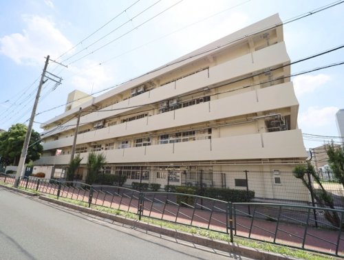 【吹田市出口町のマンションの中学校】