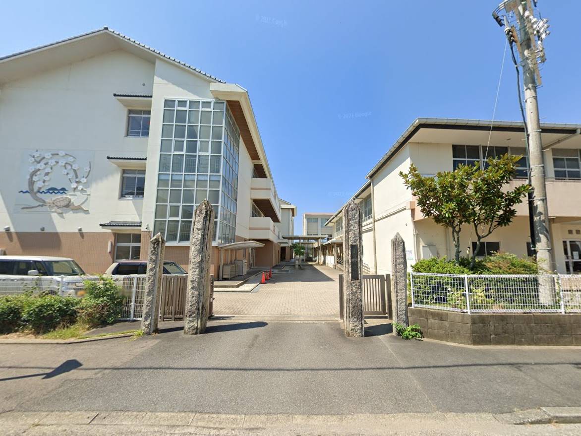 小学校　みなべ町立南部小学校（小学校）まで2382m