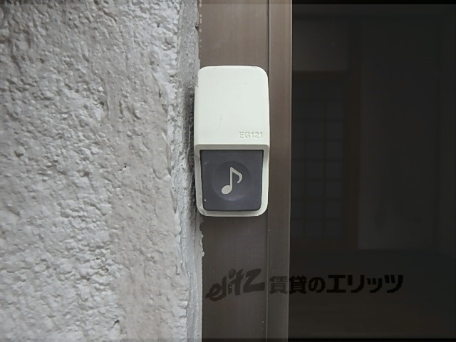 エントランス　呼び鈴