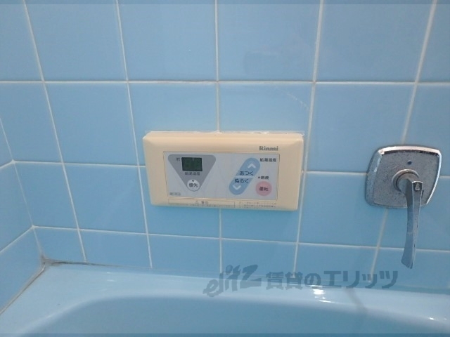 その他設備　給湯器リモコン