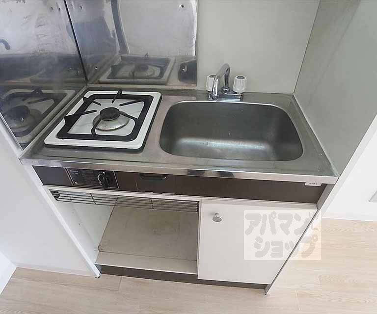 キッチン　１口ガスコンロ装備