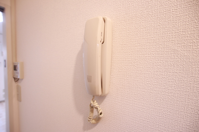 セキュリティ　★玄関を開けずに訪問者を確認できて安心★