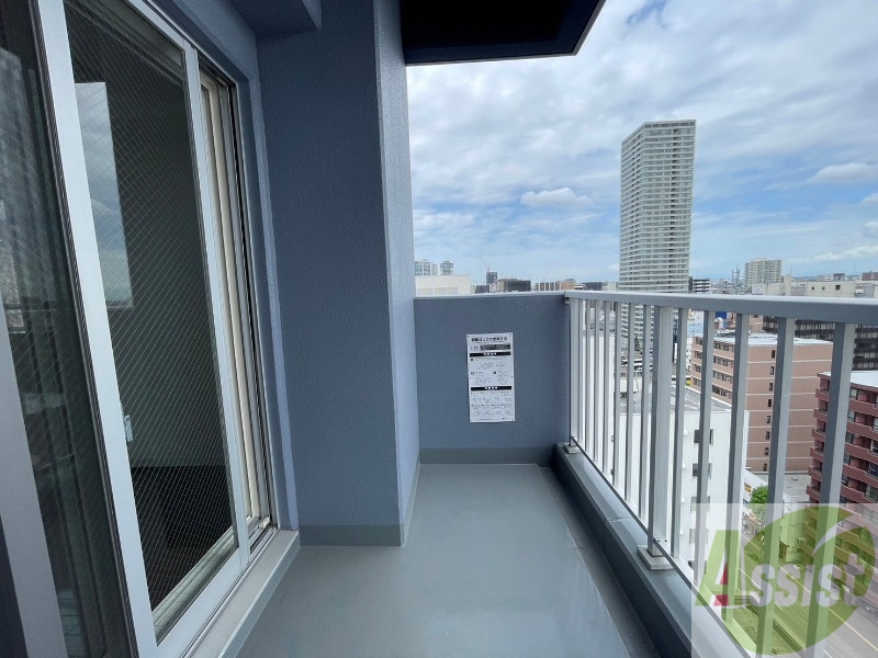 バルコニー　バルコニーです。洗濯物を干したり一息ついたりできますね！