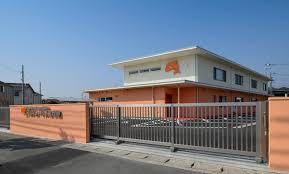 幼稚園・保育園　ドルフィン・キッズ保育園（幼稚園・保育園）まで636m