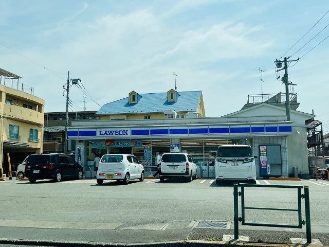 コンビニ　ローソン立川栄町四丁目店（コンビニ）まで318m