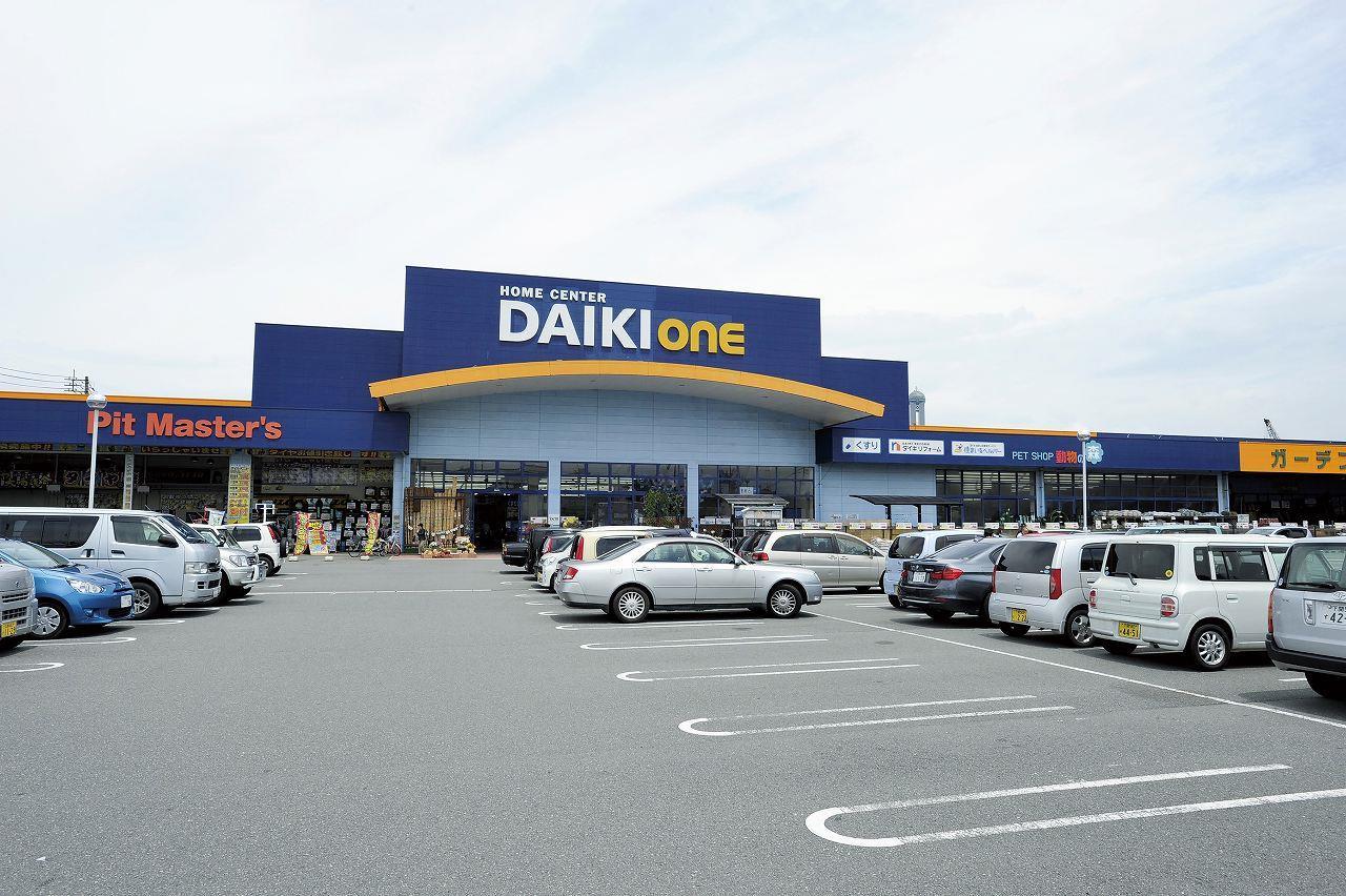 ホームセンター　DCM下関店（ホームセンター）まで199m
