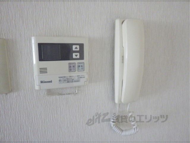 その他設備　給湯器リモコン