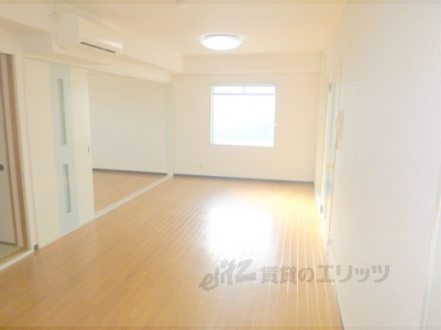 居室・リビング　居室