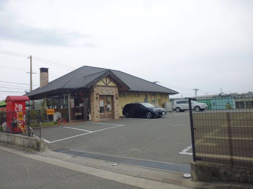 その他　石窯パン工房 ダンマルシェ 朝霧台店（その他）まで639m