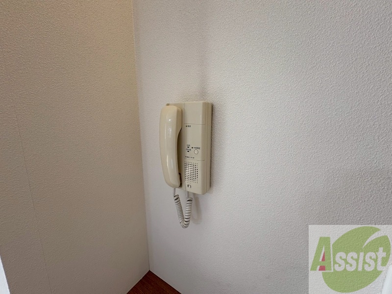 セキュリティ　インターホンは通話ができるので急な訪問があっても安心です。