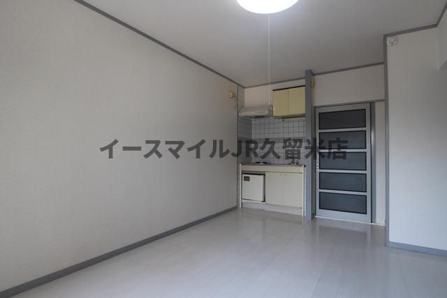 その他部屋・スペース　広くて明るい寝室