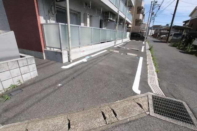 駐車場　【空要確認】