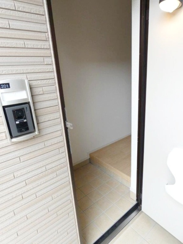 玄関　図面と現状に相違がある場合には現状を優先