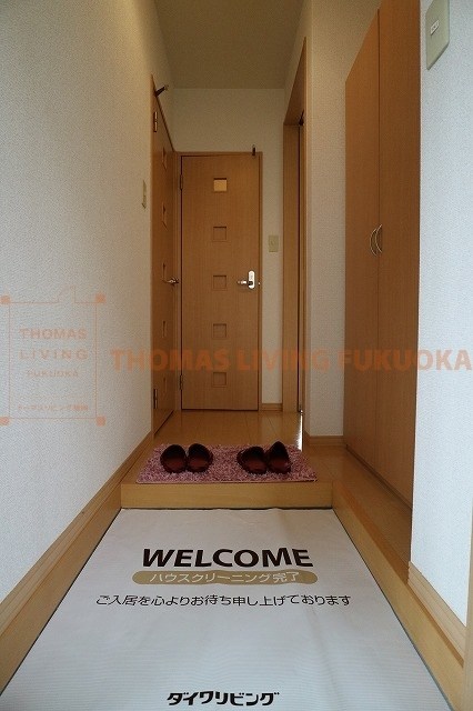 玄関　広い玄関スペースです