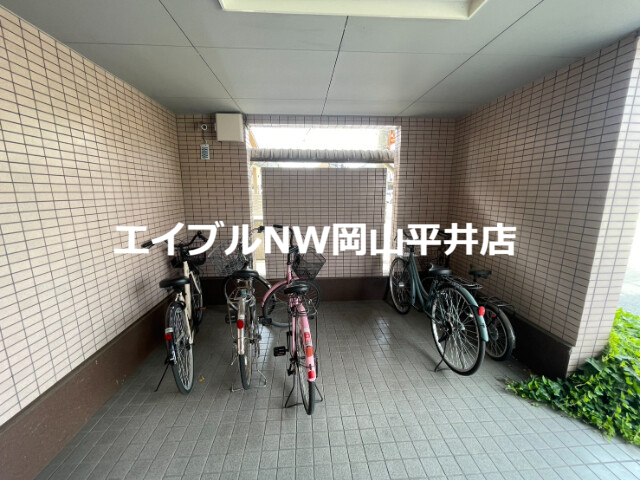 駐車場　駐輪場