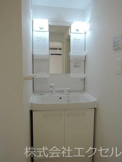 洗面設備　独立洗面台です。