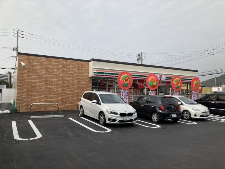 コンビニ　セブンイレブン下関秋根本町店（コンビニ）まで307m