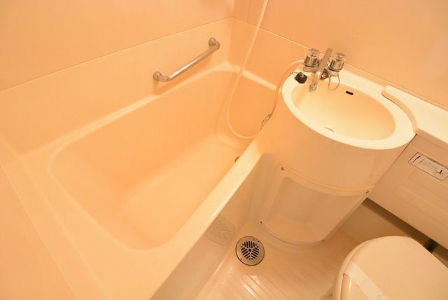 バス・シャワールーム　★ゆったりバスタブ★