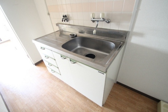 キッチン　※別の部屋の写真です。