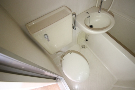 トイレ　※別の部屋の写真です。