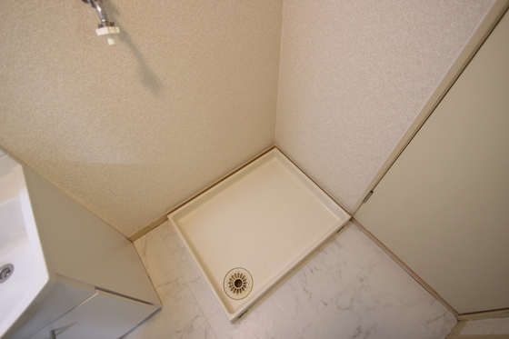 ショッピングセンター　広島三越（ショッピングセンター）まで608m