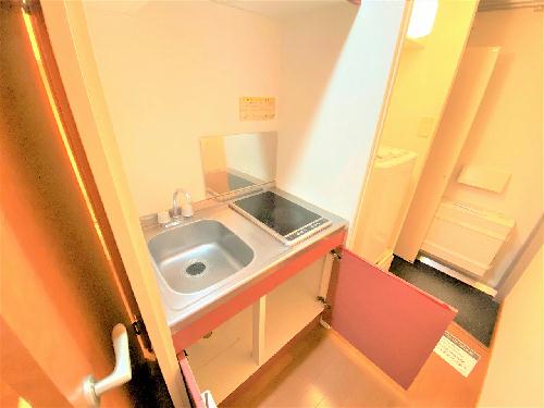 キッチン　設備・使用は号室により異なる為、現況を優先致します。