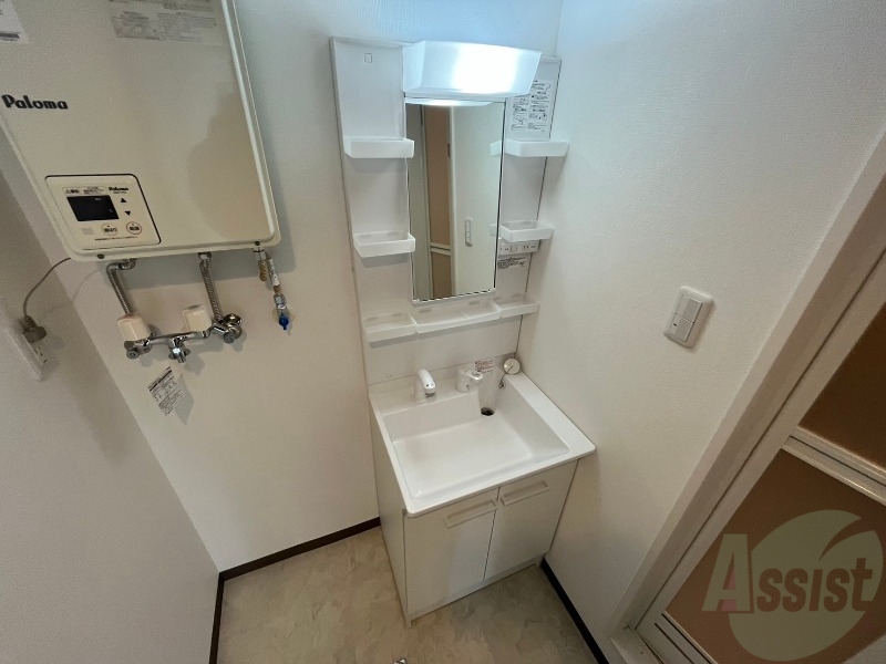 洗面設備　シャンプードレッサーで身支度もラクラクです！