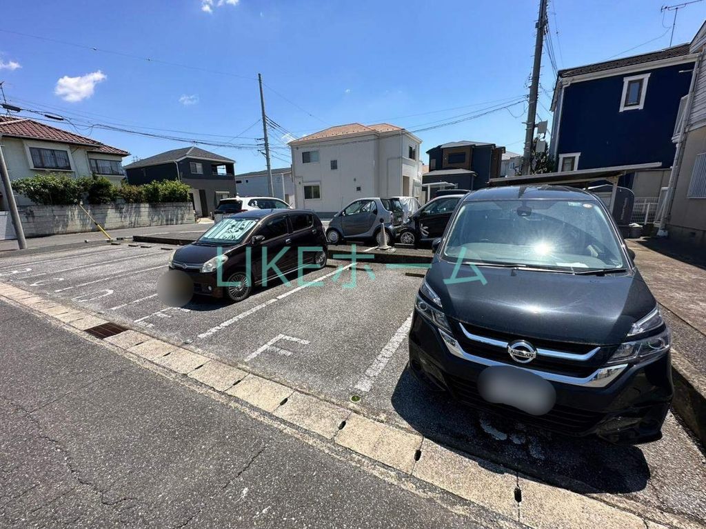駐車場　駐車場