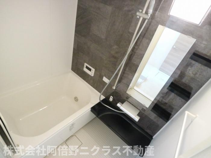 バス・シャワールーム　内装は別部屋の参考写真です。