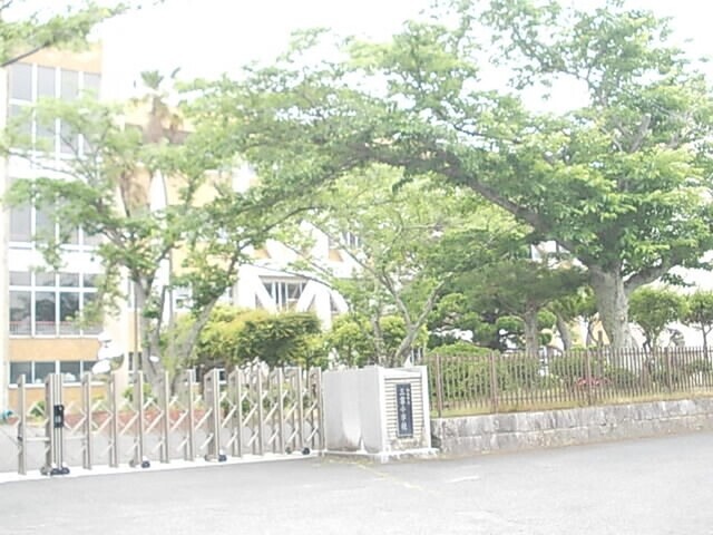 その他　三雲小学校（その他）まで1400m