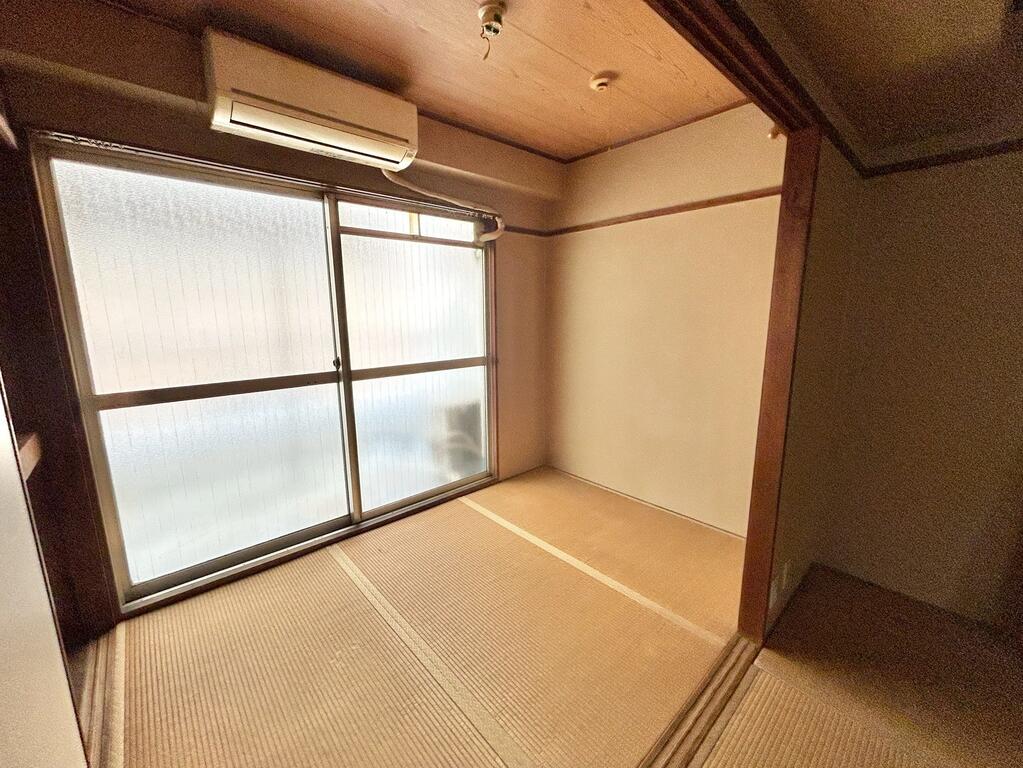 神戸蒟蒻会館の居間写真