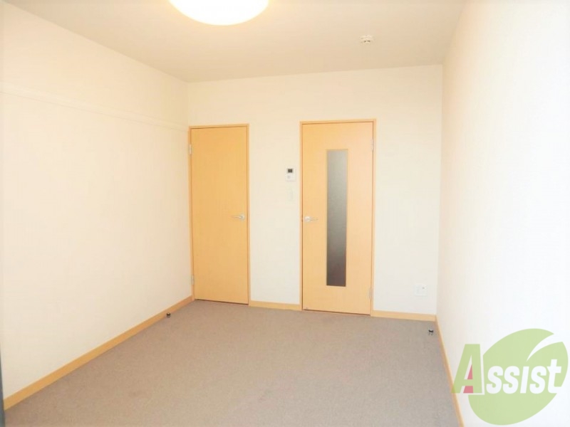 居室・リビング　同タイプ物件の為、形状や間取寸法、色調等が実際とは異なります