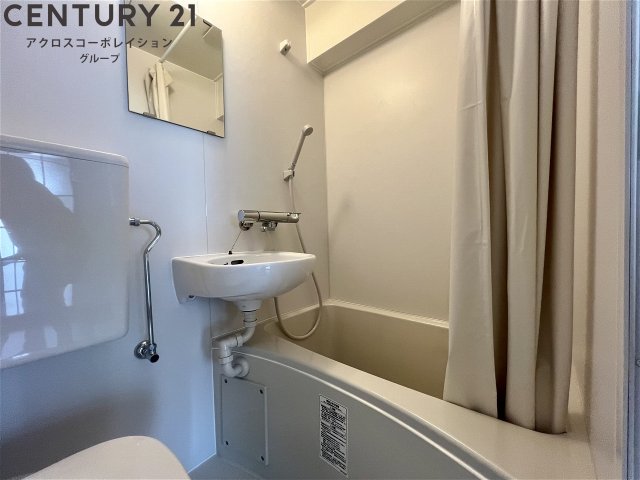 バス・シャワールーム　シンプルで機能的なユニットバスです！