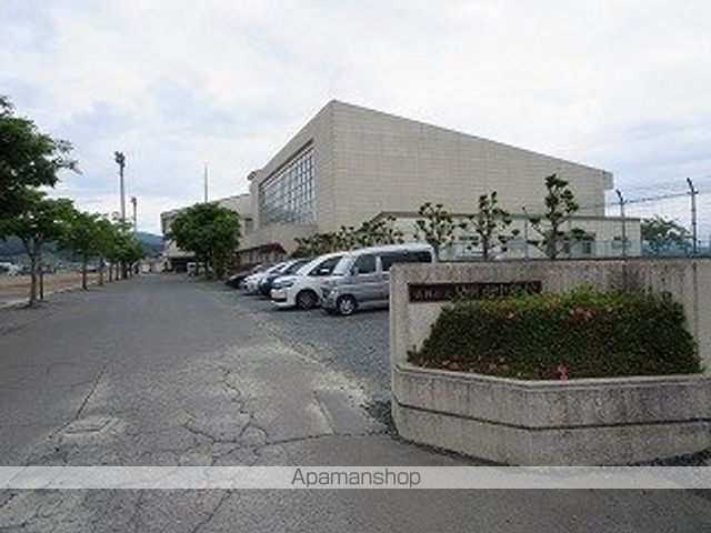 中学校　盛岡市立見前南中学校（中学校）まで1331m