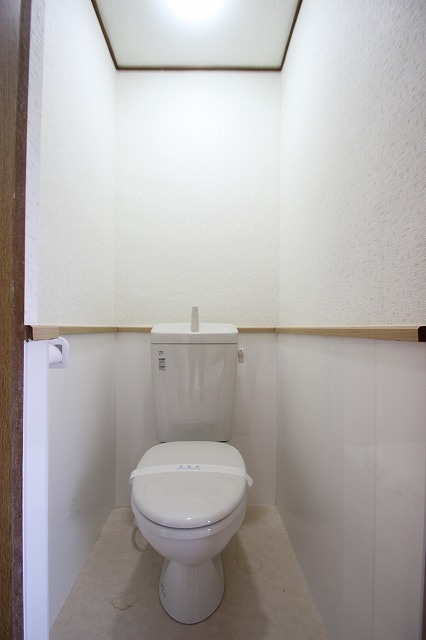 トイレ　同物件別室です