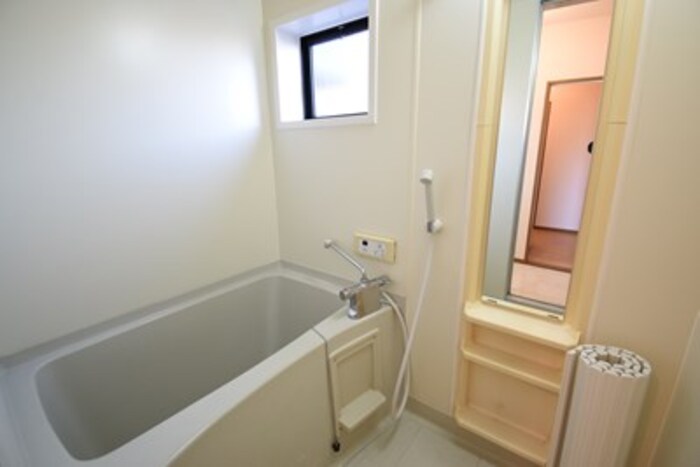 バス・シャワールーム　浴室