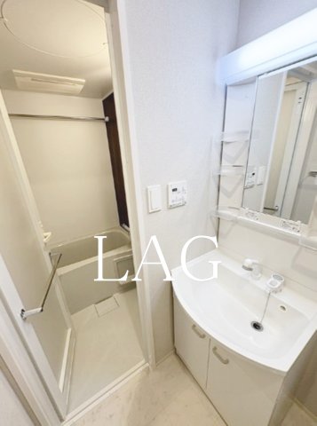 洗面設備　洗面台です。