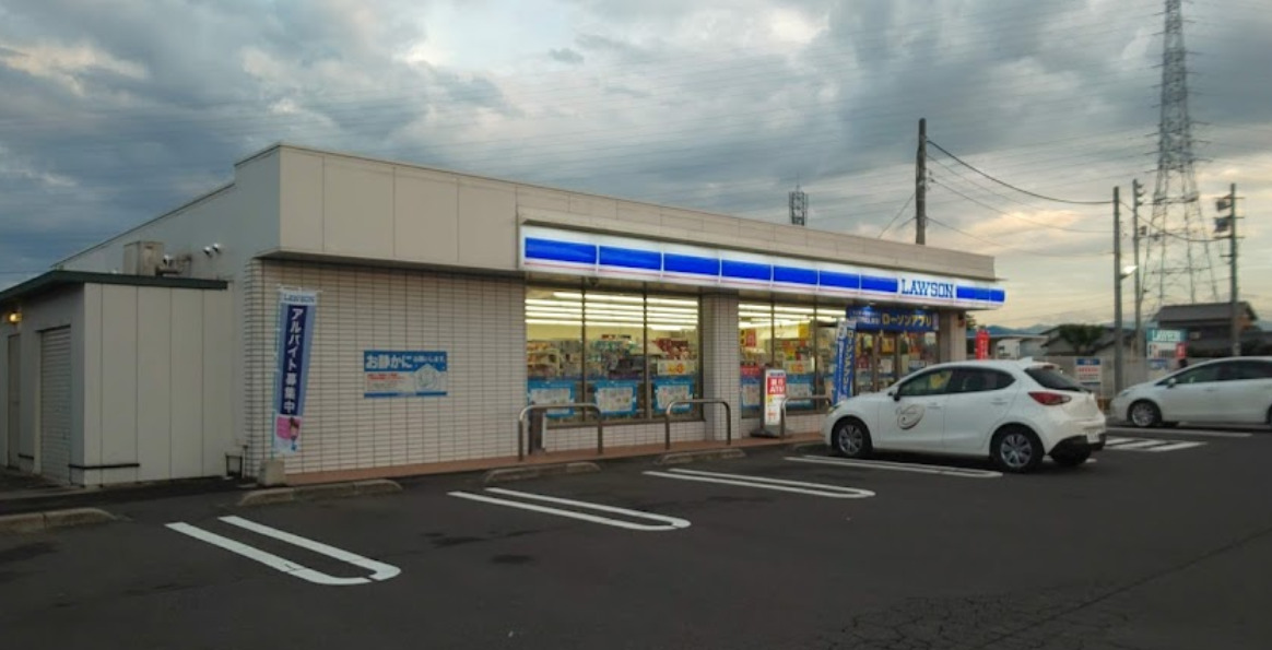 コンビニ　ローソン 高松西インター前店（コンビニ）まで576m