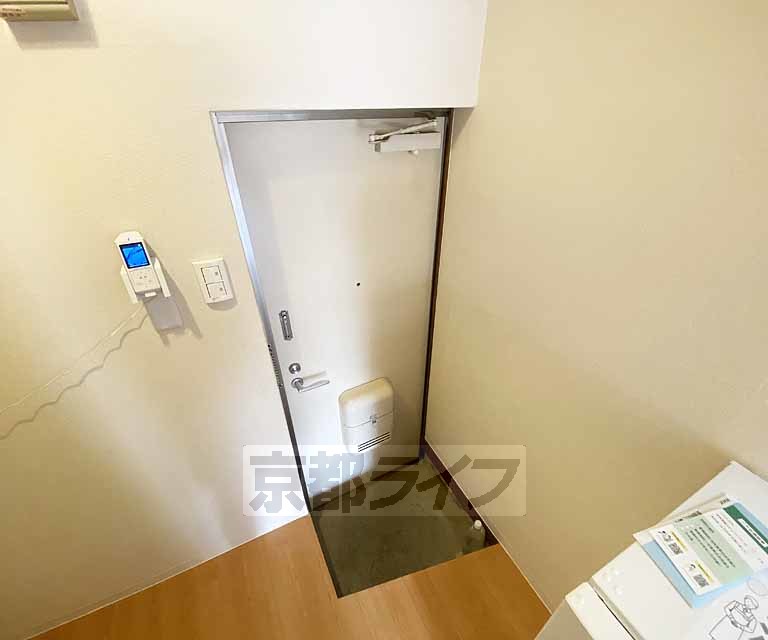 玄関　シンプルな玄関です。