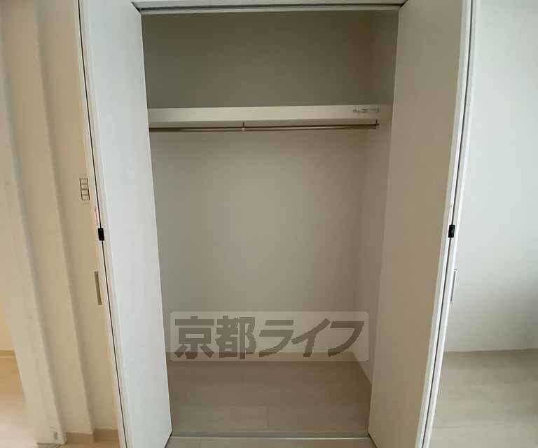 収納　ロングコートなどもかけれられます