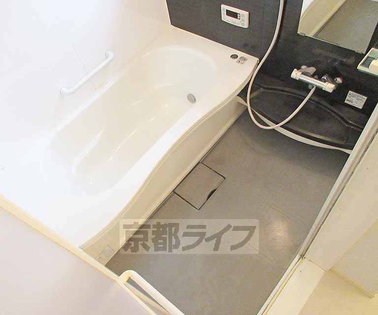 バス・シャワールーム　掃除しやすいお風呂