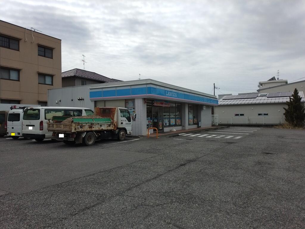 コンビニ　ローソン新潟高志店（コンビニ）まで408m