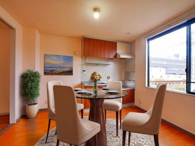 居室・リビング　CGで家具等を配置したもので家具等は含まれません