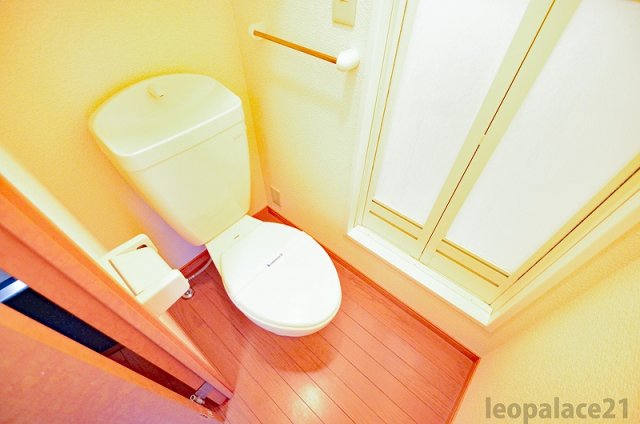 トイレ　実際と異なる場合がございます。