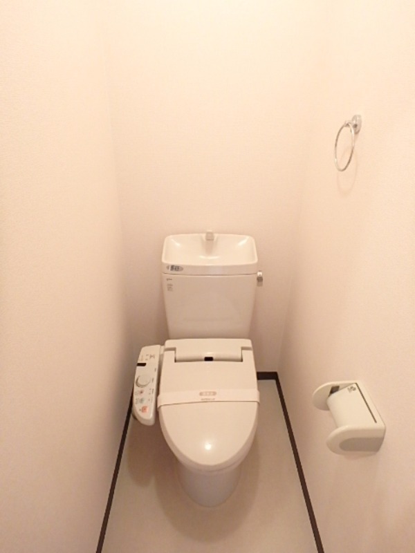 トイレ　図面と現状に相違がある場合には現状を優先