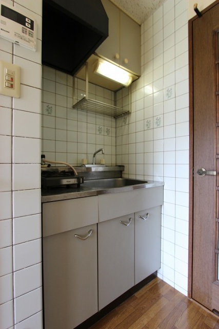 キッチン　同物件別号室